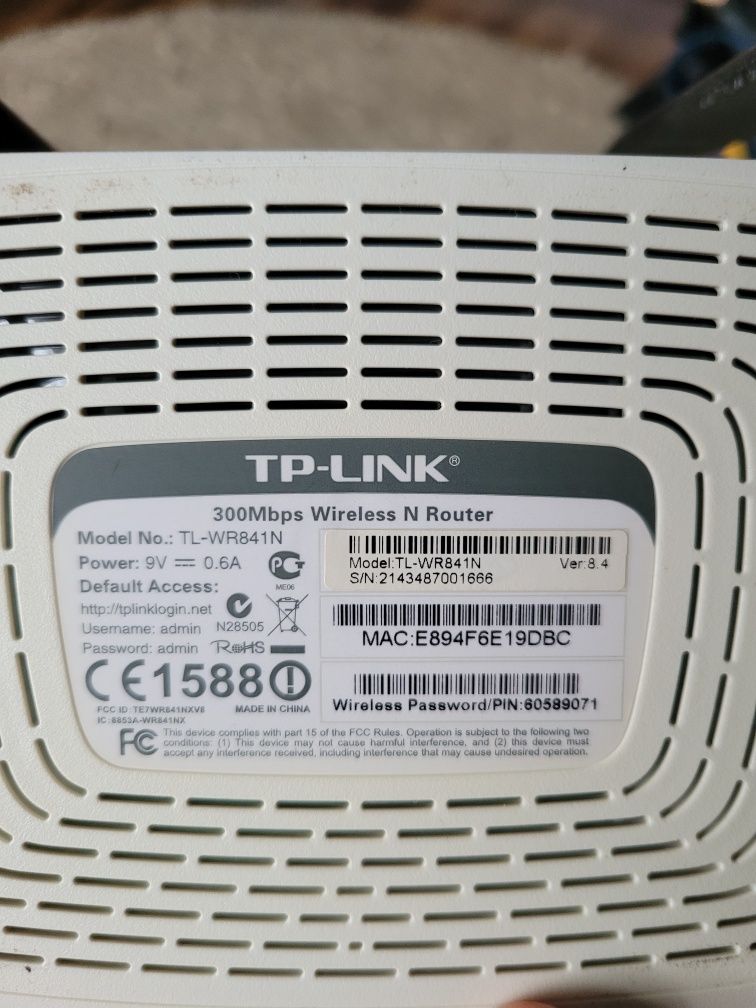 Router TP Link WR841N