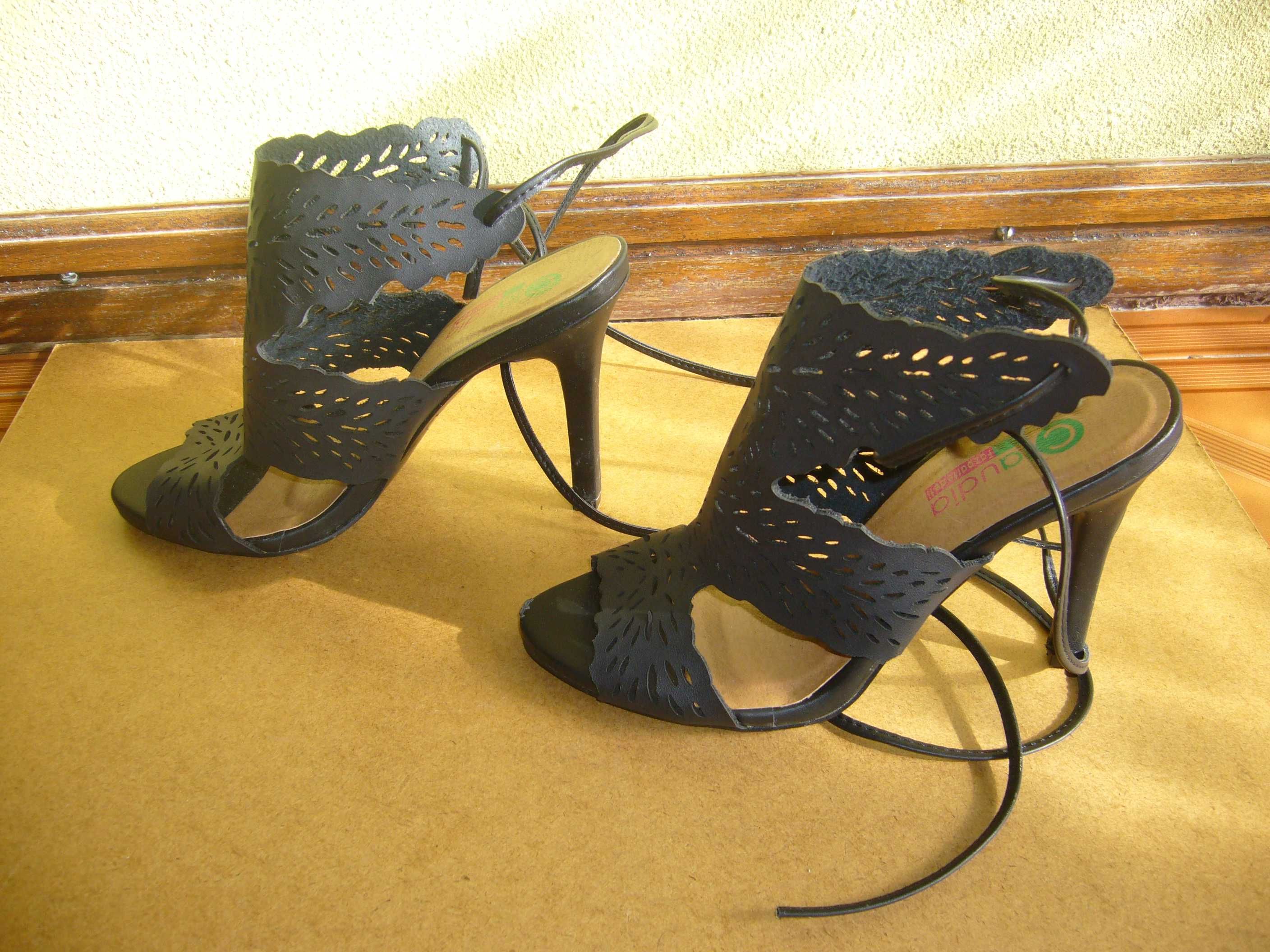 Sandálias de senhora