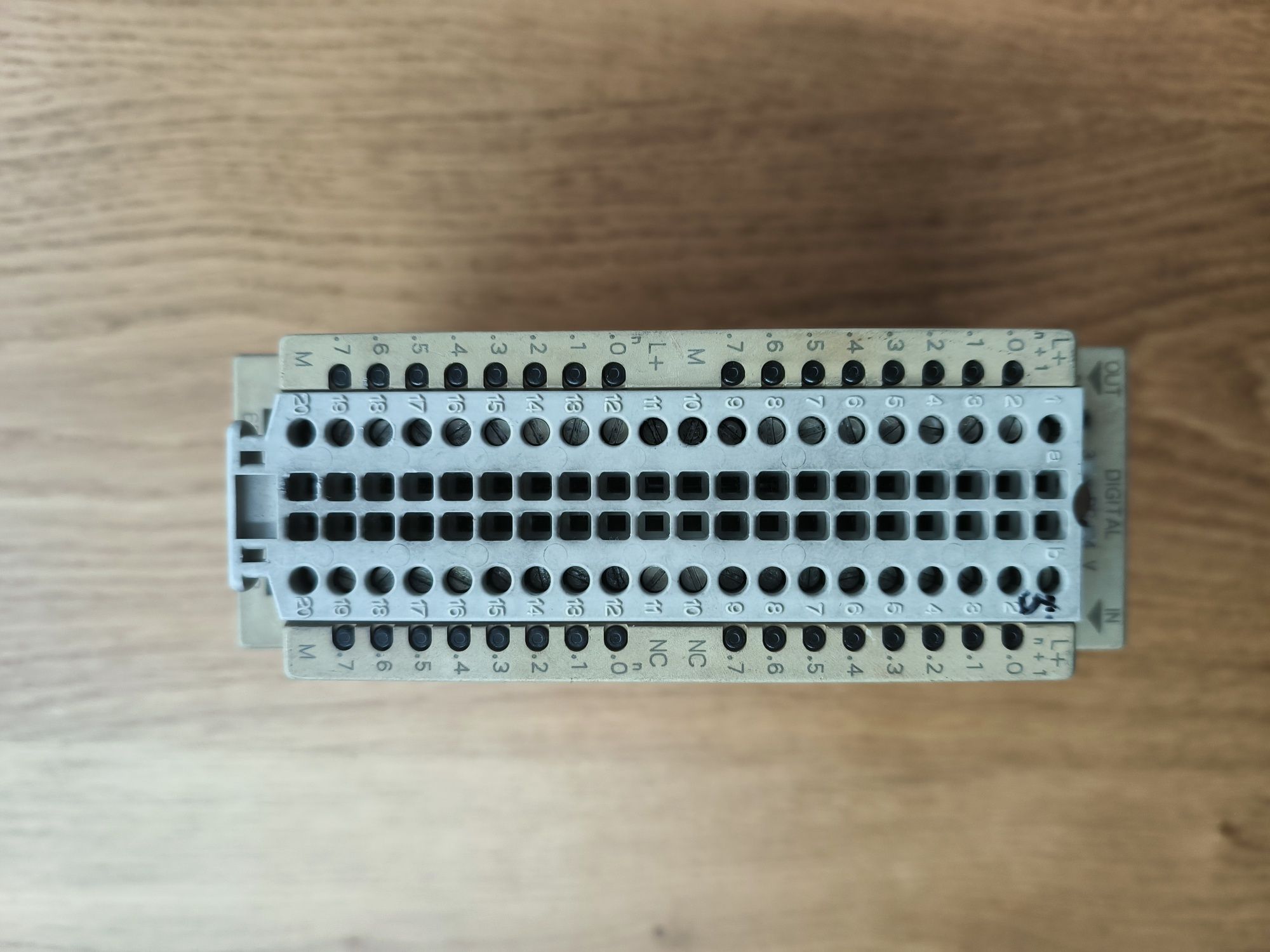 SIEMENS SIMATIC S5 6ES5 482-8MA13 6ES5482-8MA13
