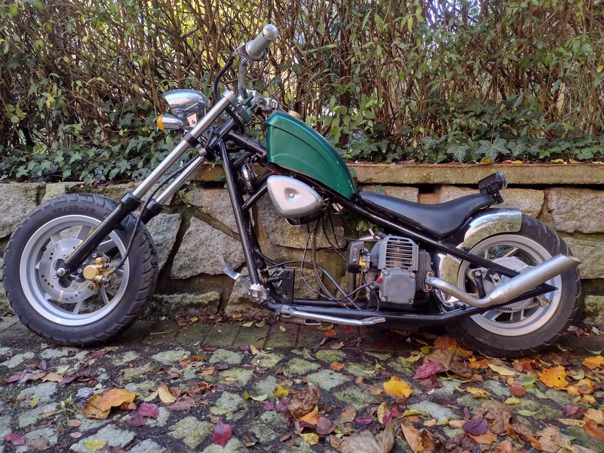 Minichopper , mini Harley skala 1-2