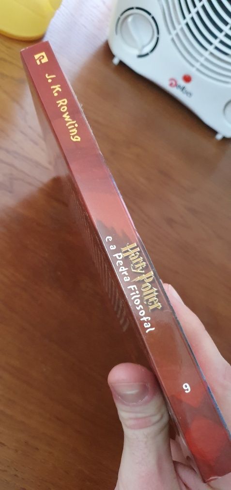 Livro Harry Potter e a Pedra Filosofal