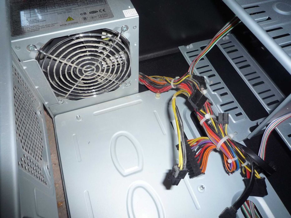 блок питания 400W + корпус Grand