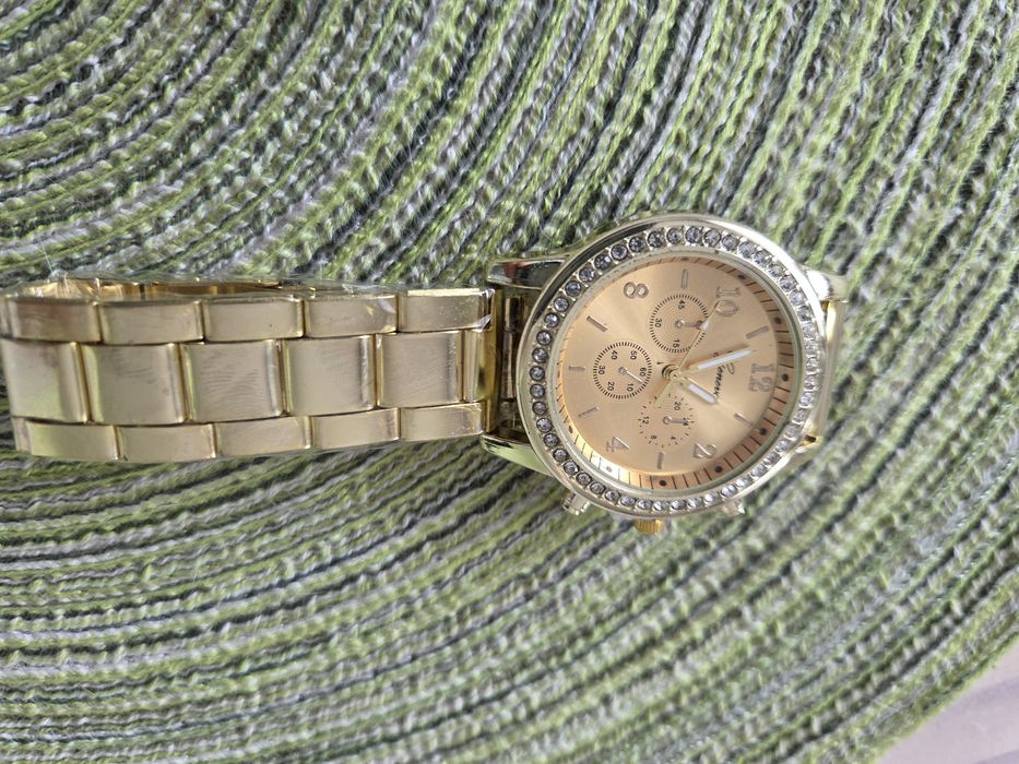 Zegarek Geneva w kolorze złotym