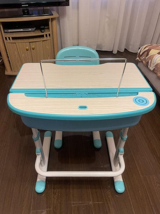 Продам парту зростаючу