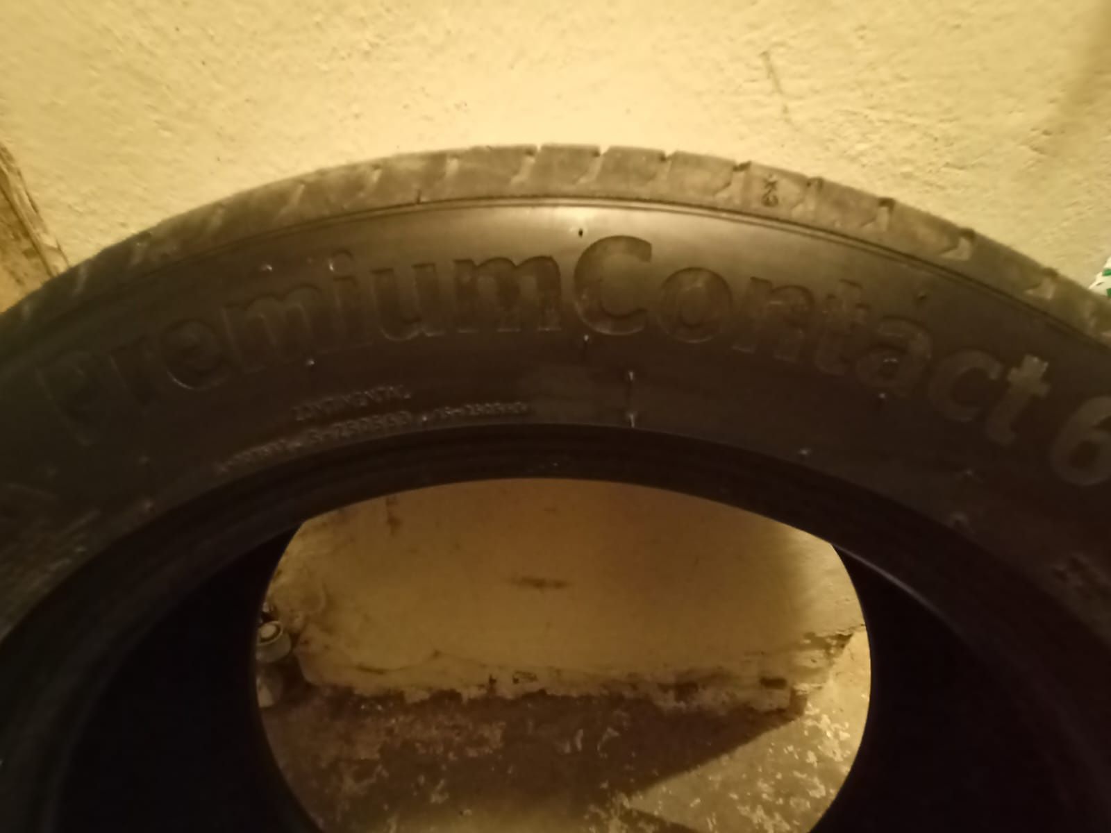 Opony Premium Continental 215/55 R18