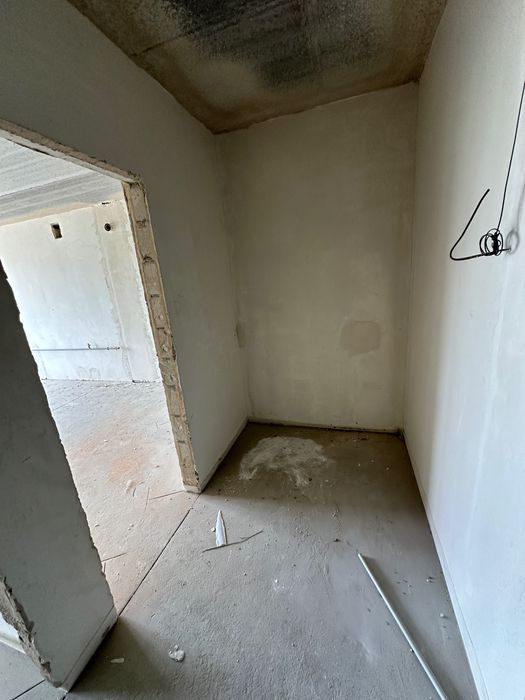 Продам 1 кімнатну квартиру біля Києва.Будинок готовий.Центр міста 10хв