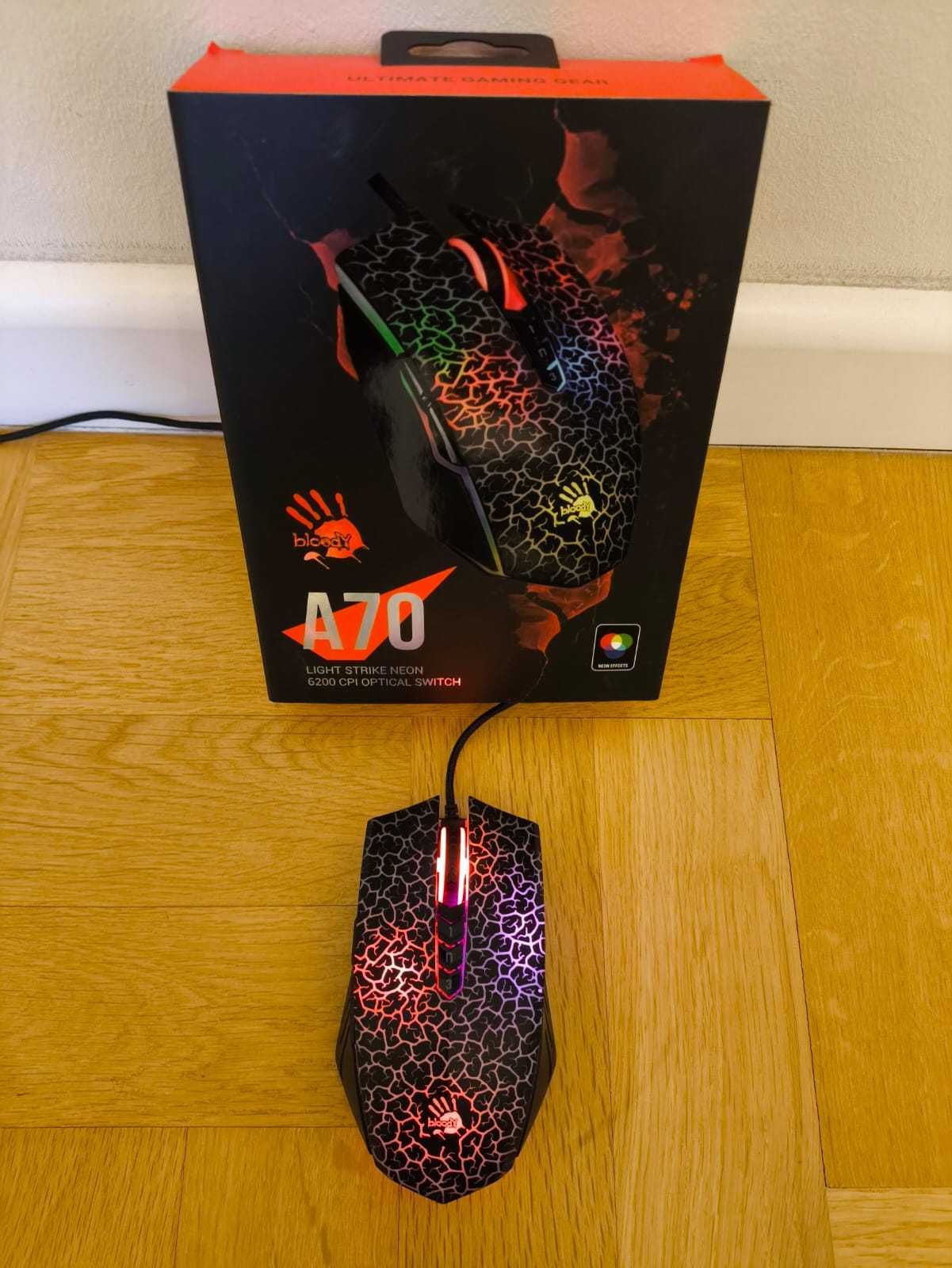 Akcesoria pc dla gracza -myszka, podkładka, mikrofon, sluchawki