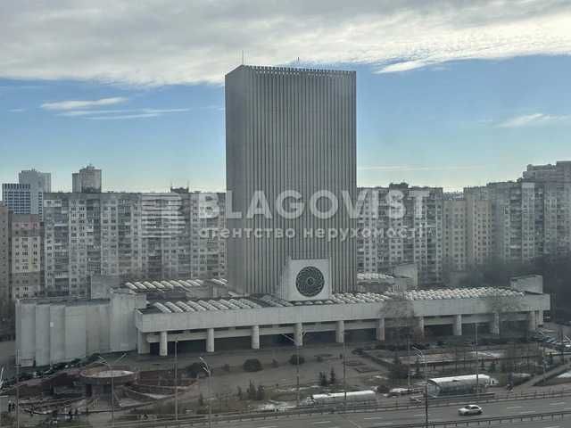 Продаж 4х кімн.квартири, Голосіївський проспект 30б! Деміївська