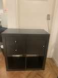 Movel preto pequeno