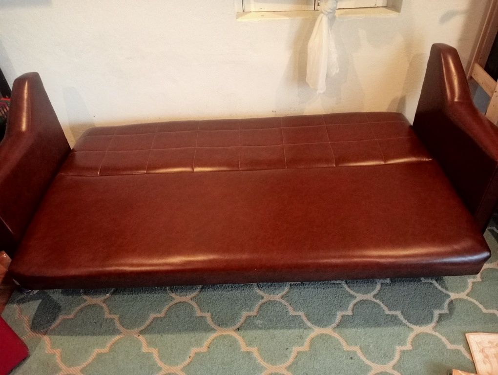 Sofá cama cabedal