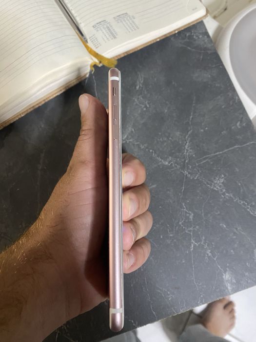 Продам iphone 7 plus 128