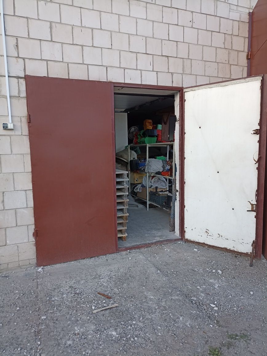 Brama garażowa wrota 3,7x3,5m duże masywne ocieplone