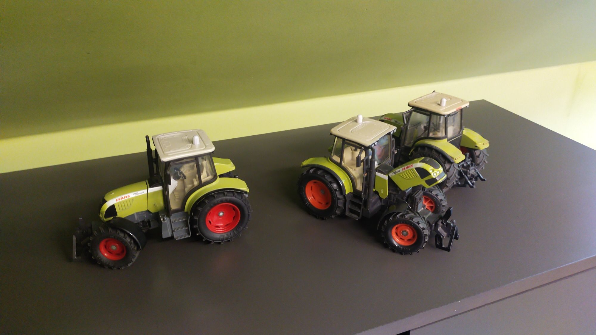 Siku traktor Claas 1:32