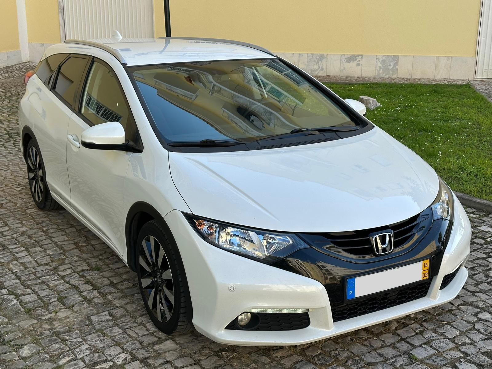 Honda Civic tourer excelente estado com  revisões na marca