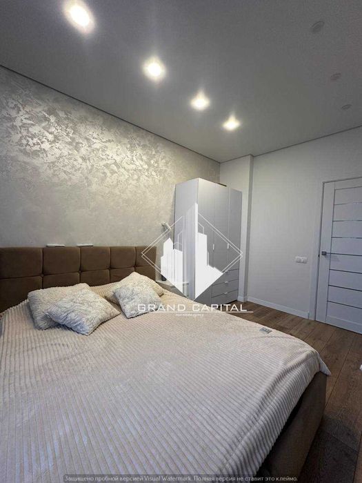 Продам ВИДОВУ 1к квартиру ЖК Каховська/ метро Лівобережна /ГЕНЕРАТОР