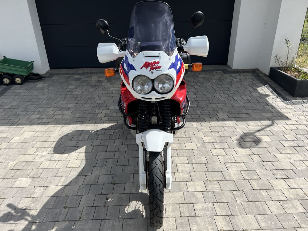 Honda Africa Twin XRV750T