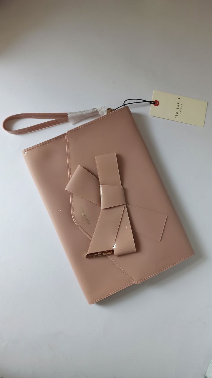 Женская сумка-конверт с бантом ted baker nikkey knot bow - клатч в бла