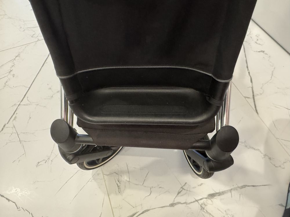 Продам візочок cybex priam