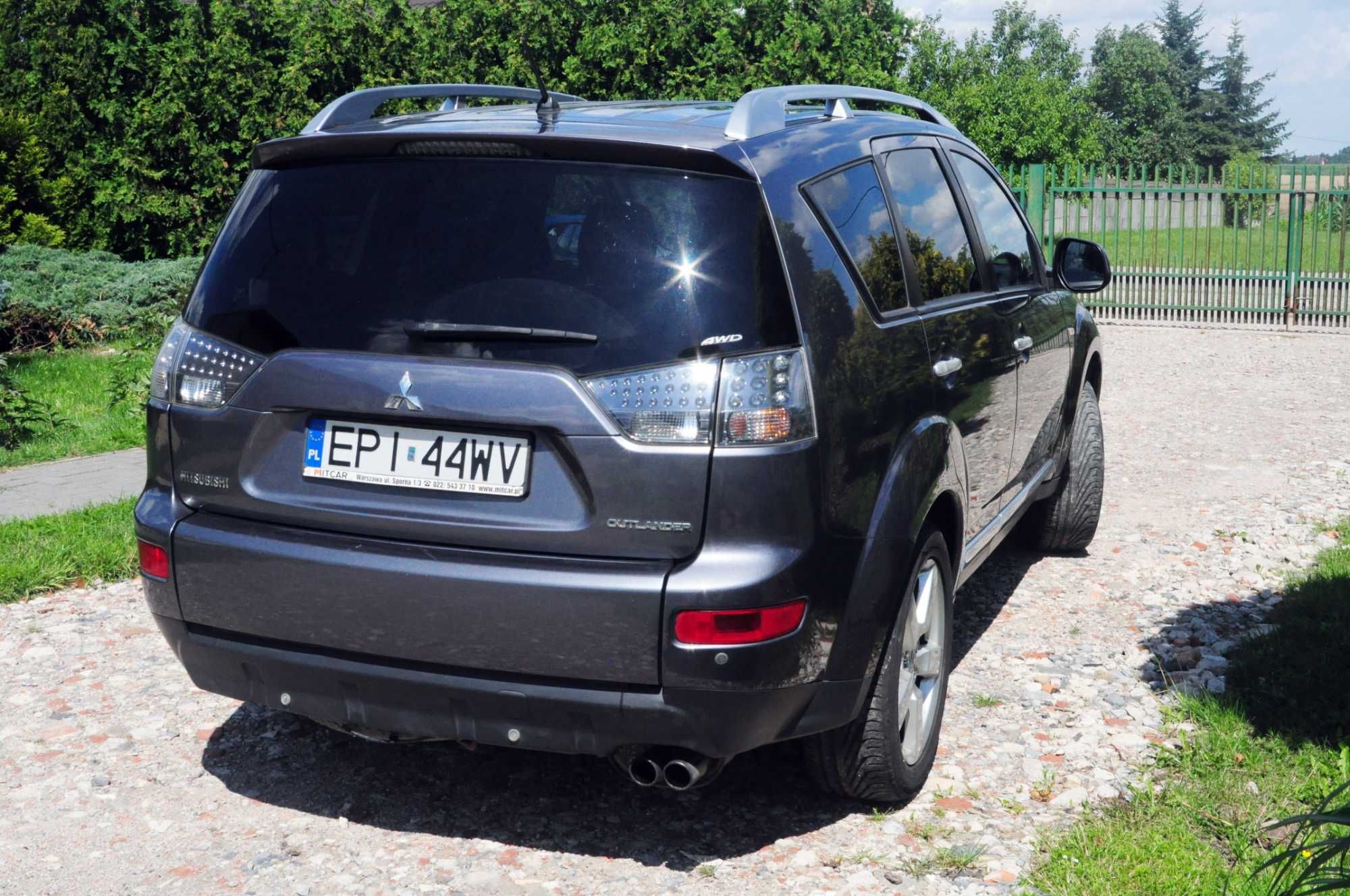 Mitsubishi Outlander Salon PL 2wł 7 miejsc