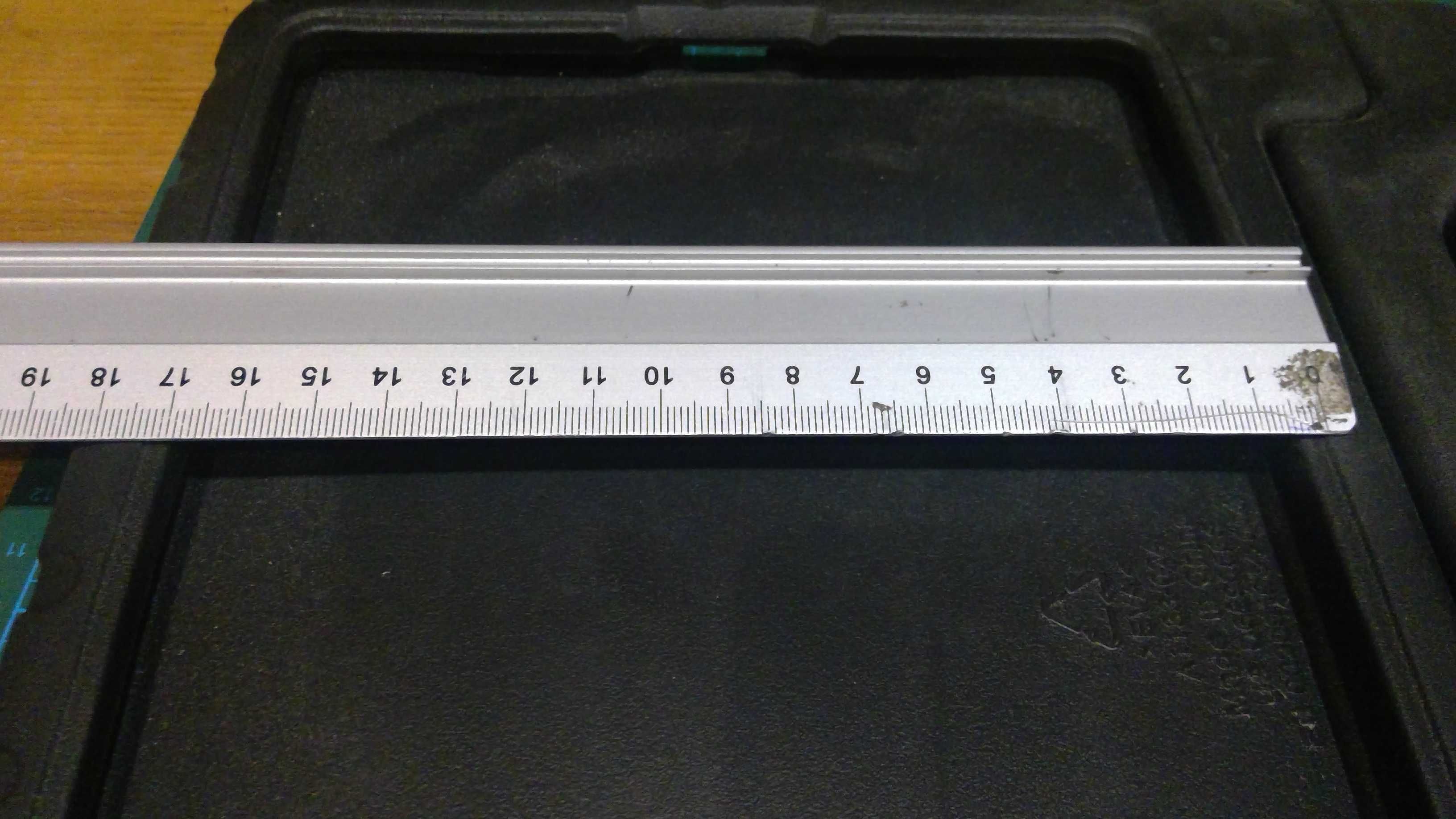Etui model nieznany  E005
