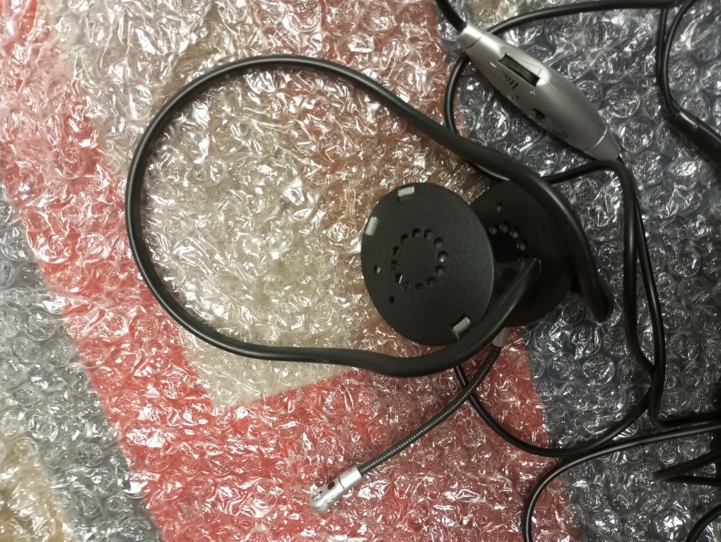 Słuchawki Logitech z mikrofonem do komputera