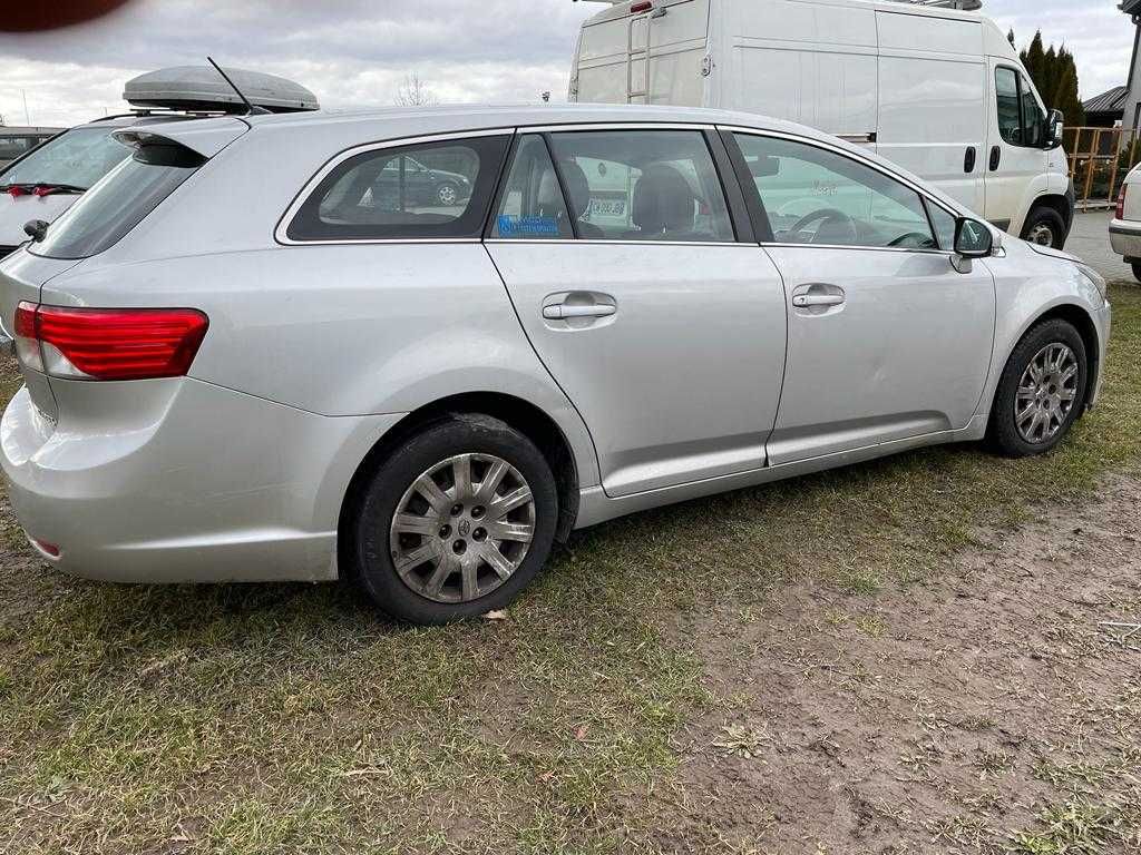 Toyota Avensis 2.0D 2013