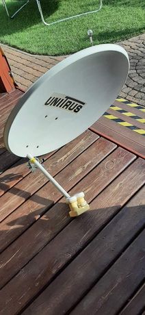 Antena satelitarna z konwerterem