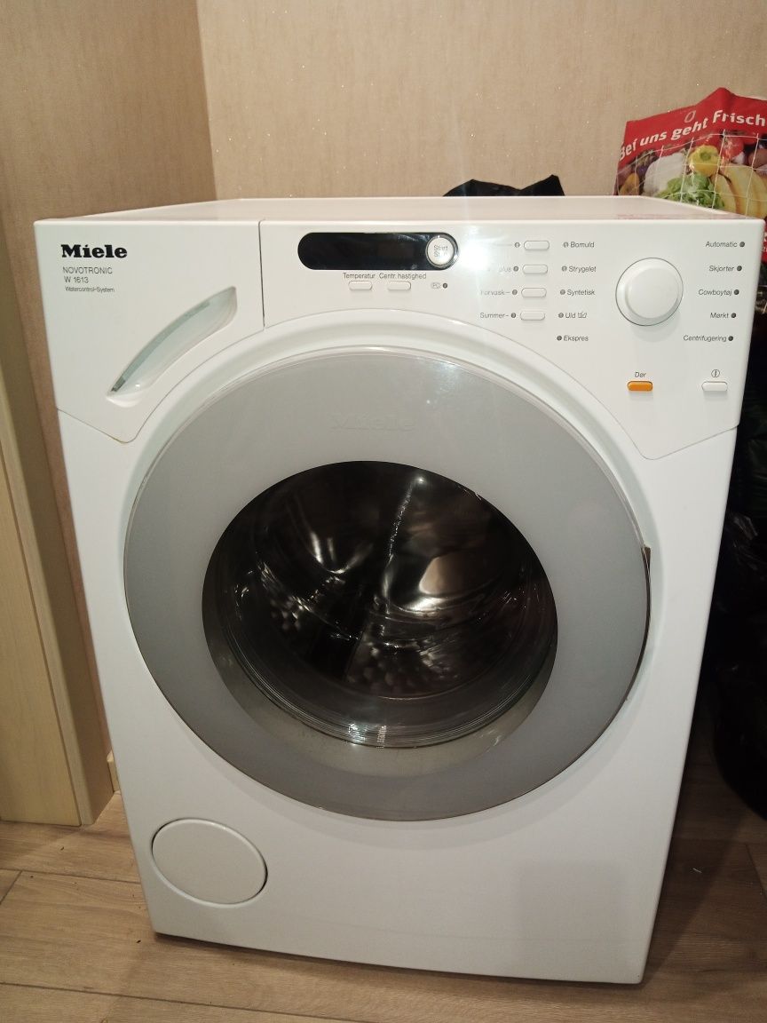 Стиральная машина Miele