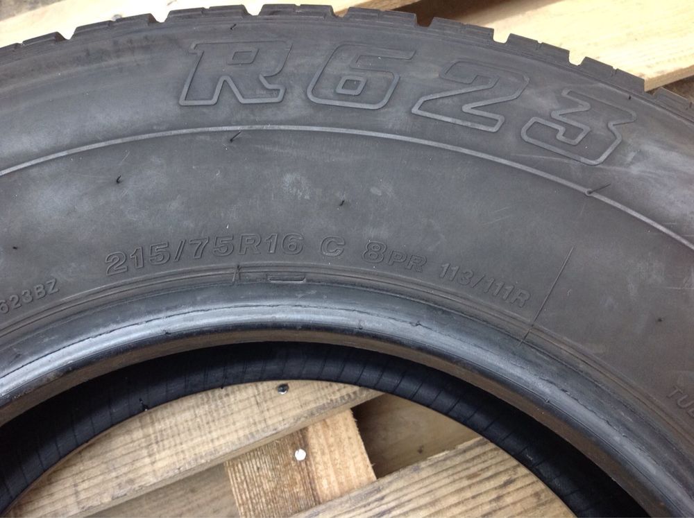 215 / 75 / R 16 C Bridgestone R 623