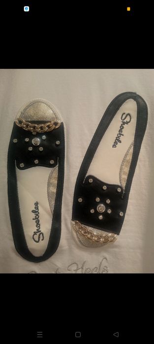 T-shirt koszulka damska krótki rękaw biała aplikacja buty