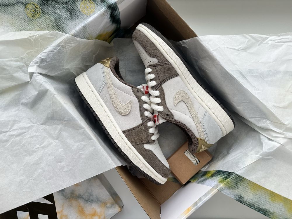 Кросівки Nike Air Jordan 1 Retro Low OG Year of the Rabbit DV1312-200