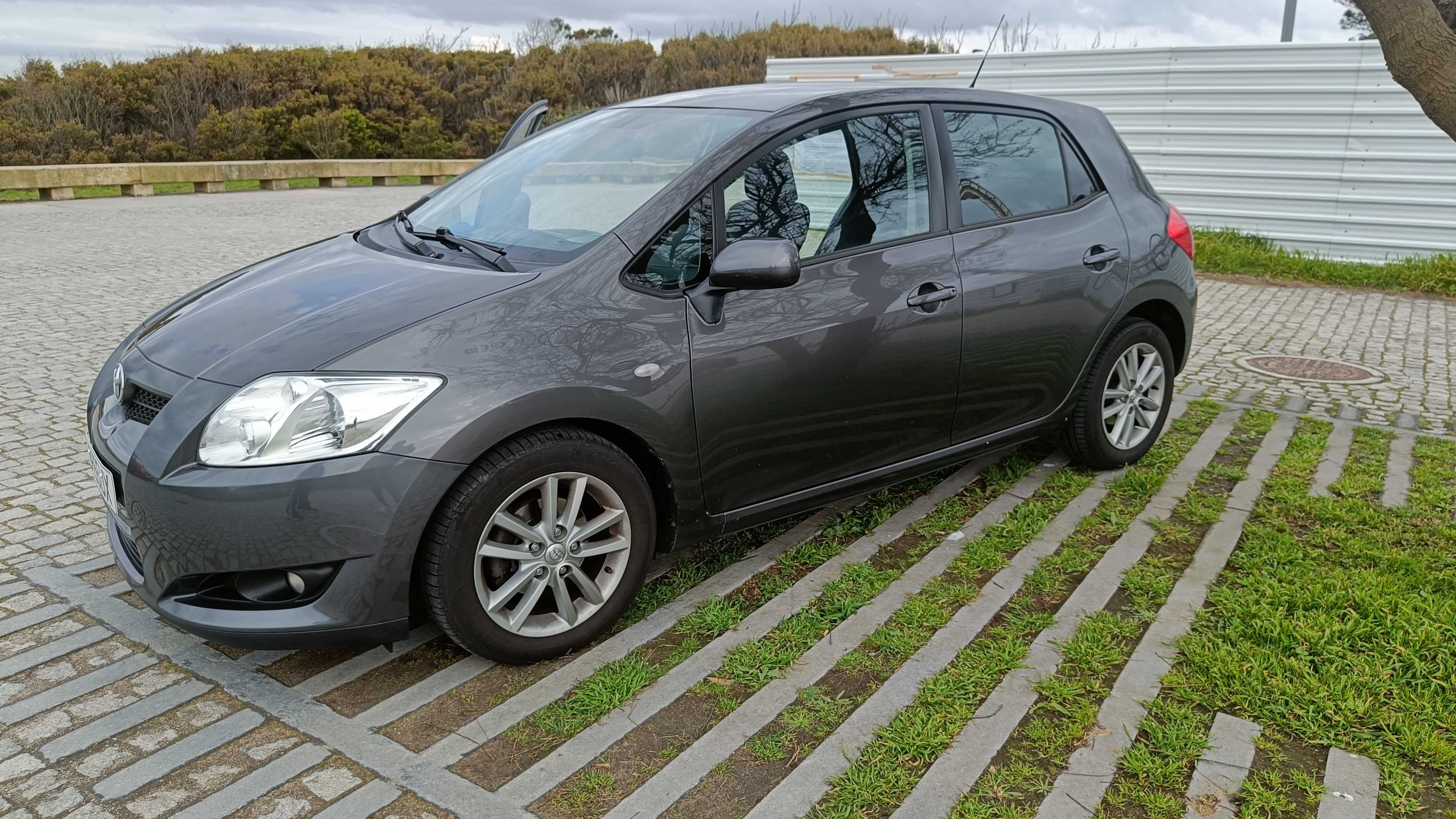 Toyota Auris 1.4 Diesel - 2009