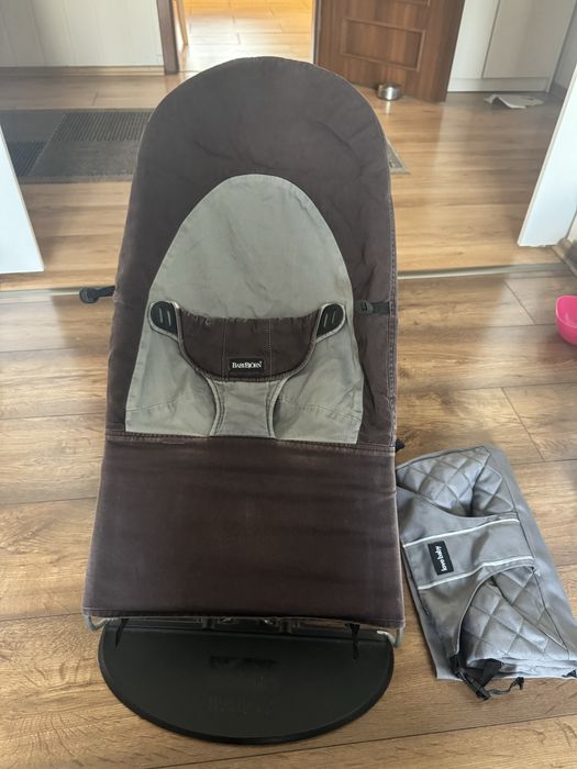 Leżaczek bujaczek baby bjorn