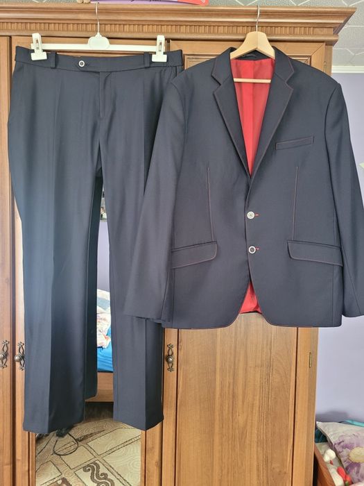 Garnitur meski czarny J&K rozm 54 176cm