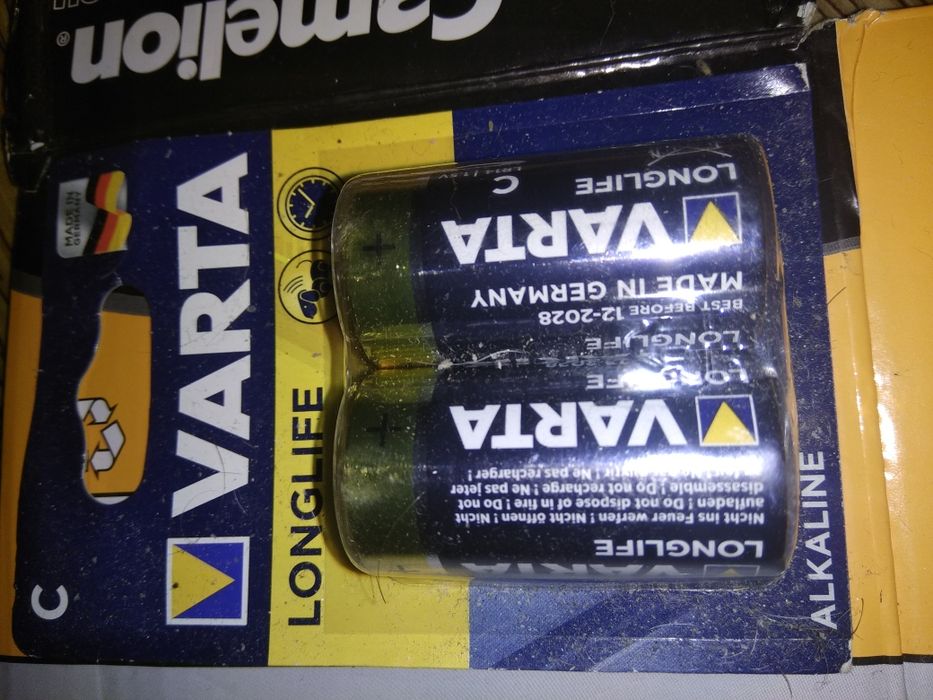 Батарейка Крона varta Longlife power alkaline  9В, а также LR20 размер