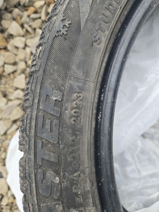 R18 225×45 Гарний стан.