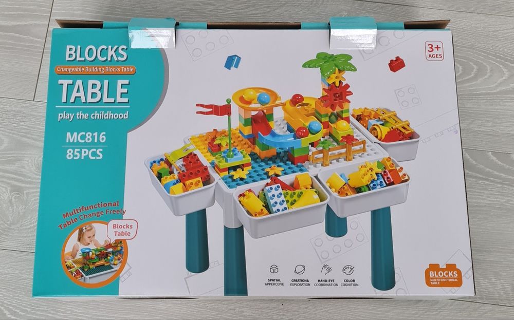 Ігровий стіл зі стільчиком і конструктором