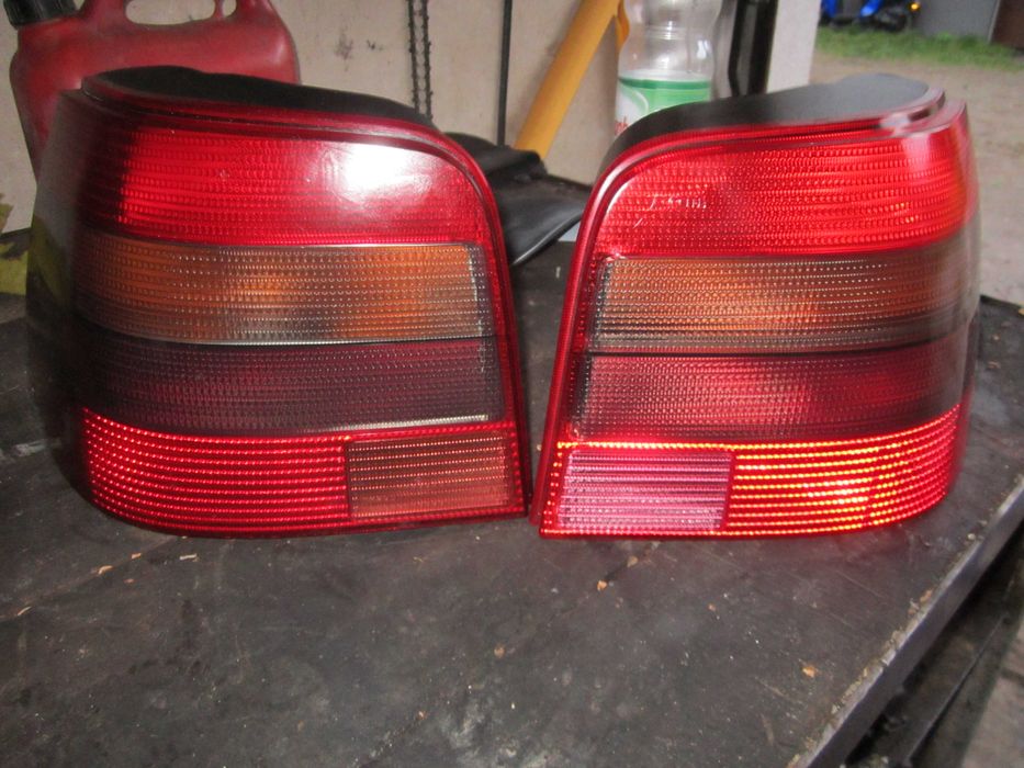 Lampy przednie przód Vw Golf 4 prawa,lewa HALOGEN IDEAŁ orginał