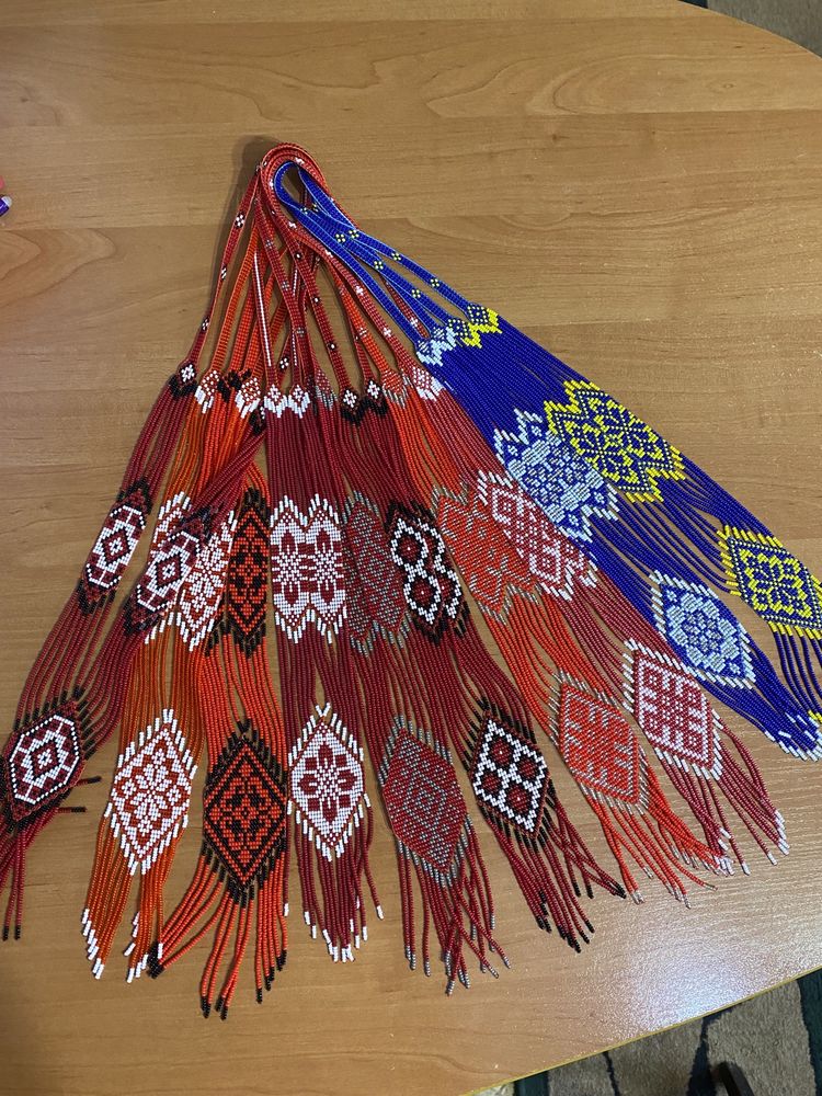 Гердани з чеського бісеру.