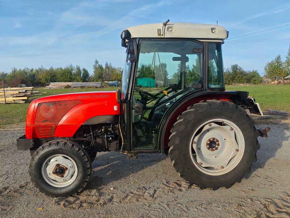 Massey Ferguson 3425 v | Sadowniczy | Pełzaki | Perkins |