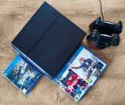PlayStation 4 500GB CUH-1216A + 2 pady, ładowarka Sony do padów, 3 gry