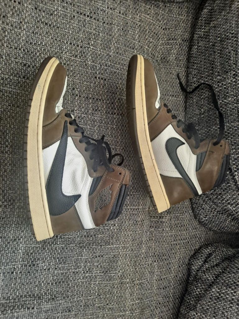 Nike Air Jordan 1 Retro High Og x Travis Scott 43