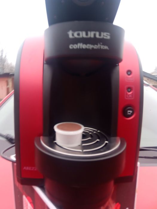 Продам кавоварку таурус.