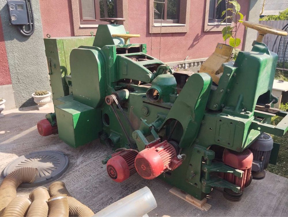 Продам деревообробний чотирьохсторонній станок С26-2