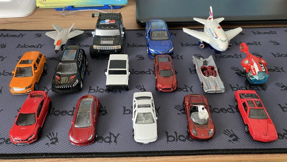 Машинки Хот Вилс Hot Wheels и другие