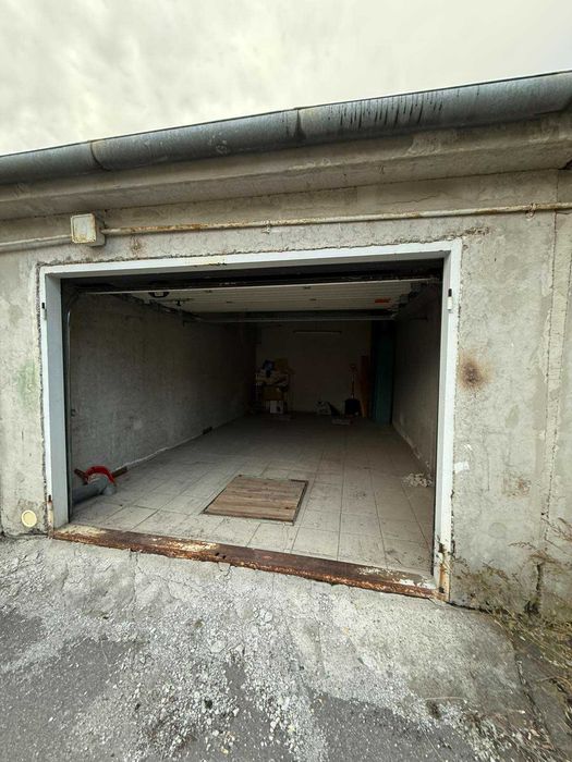 Сдам гараж метро центр + 4 кв.м. погреб На длительный срок.