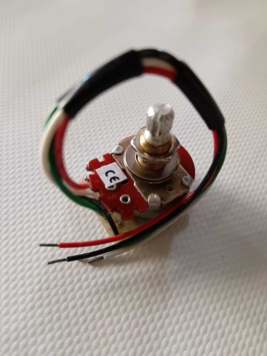 EMG-EXG Guitar expander. NOVO!