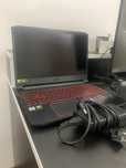Sprzedam laptop Acer Nitro 5 w bardzo dobrym stanie + ładowarka