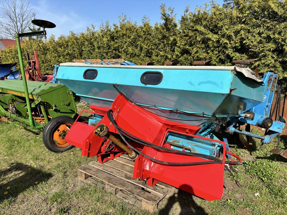 Rozsiewacz nawozów Sulky DPAX 1503 siewka nawozu wapno wapniak siewnik