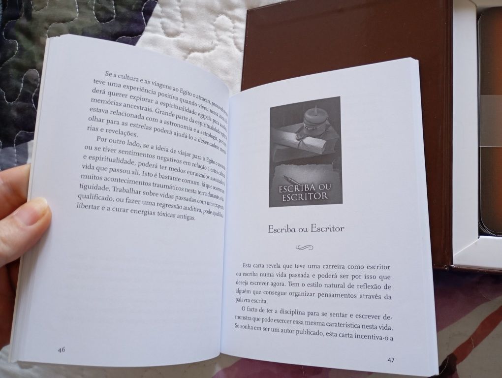 Oráculo das vidas passadas de Brian Weiss e Doreen Virtue
Editora